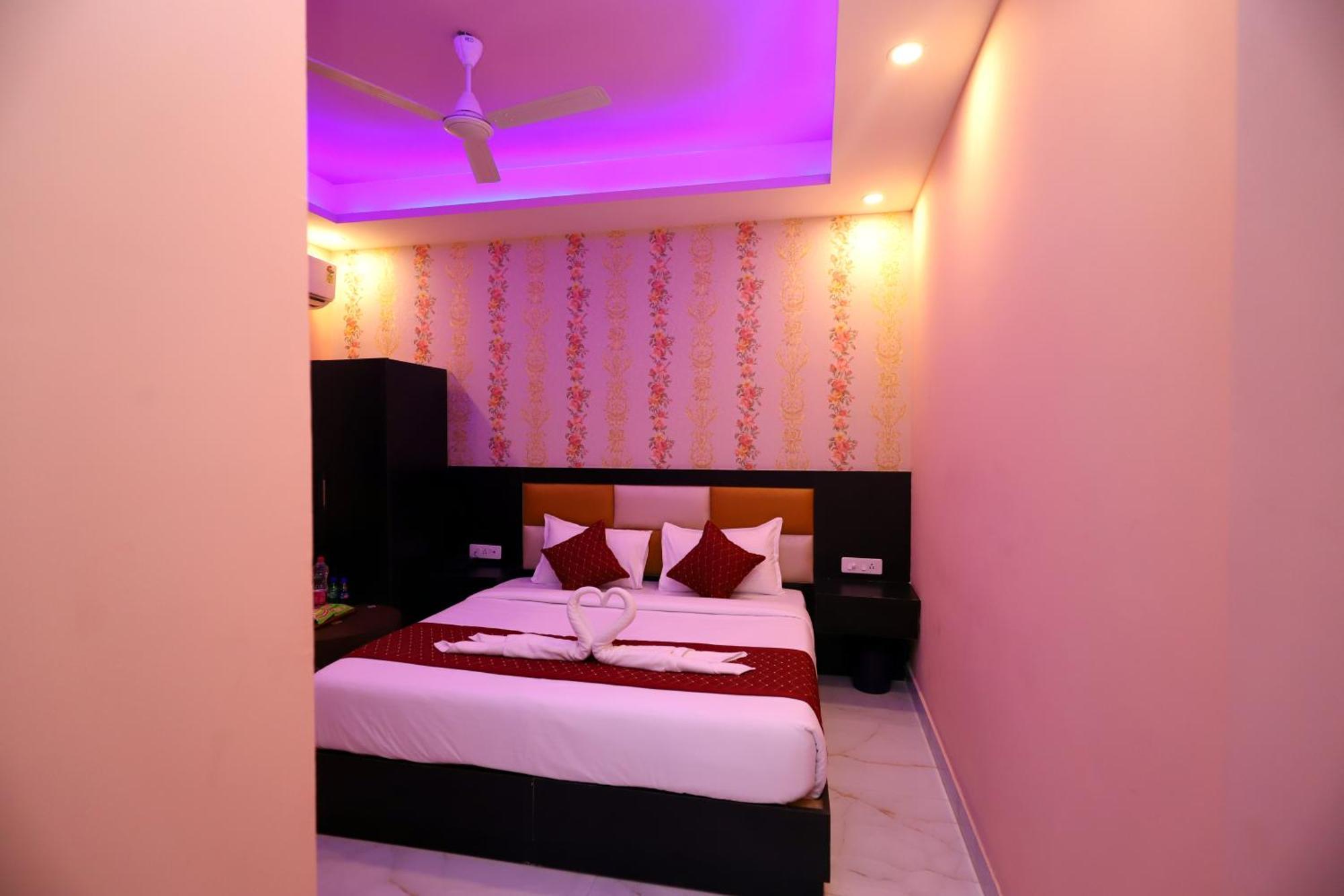Suites Admiral Delhi Airport New Delhi Eksteriør billede
